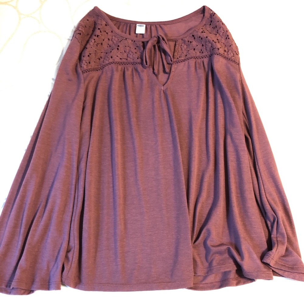 Flowy long sleeve blouse